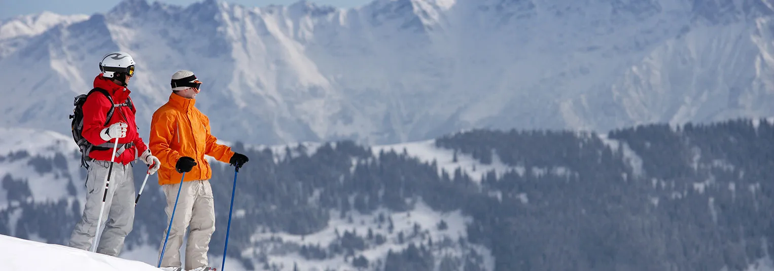 banner-the-ultimate-christmas-bucket-list-8-ideas-for-holiday-1